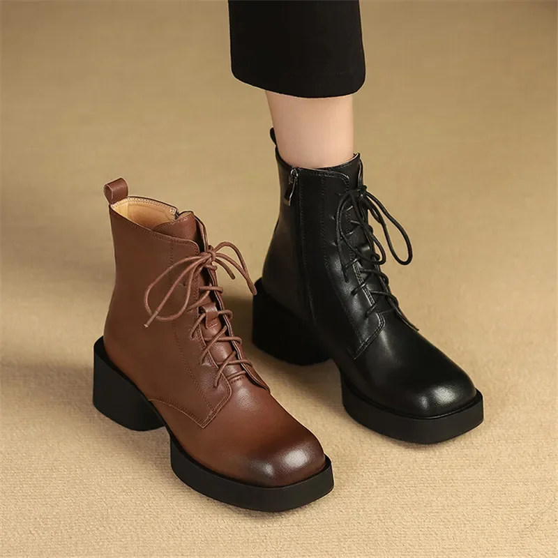 

Женские ботинки с квадратным носком, короткие ботинки на платформе и высоком массивном каблуке, со шнуровкой, из спилковой кожи, Осень-зима 2024