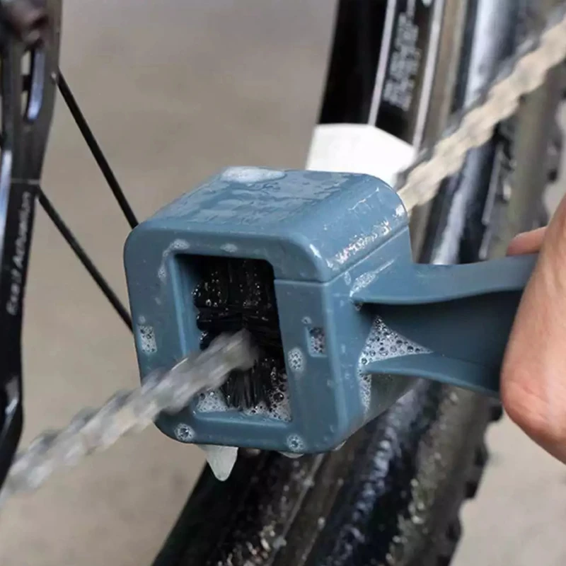 

Пластиковая щетка для мойки горного велосипеда