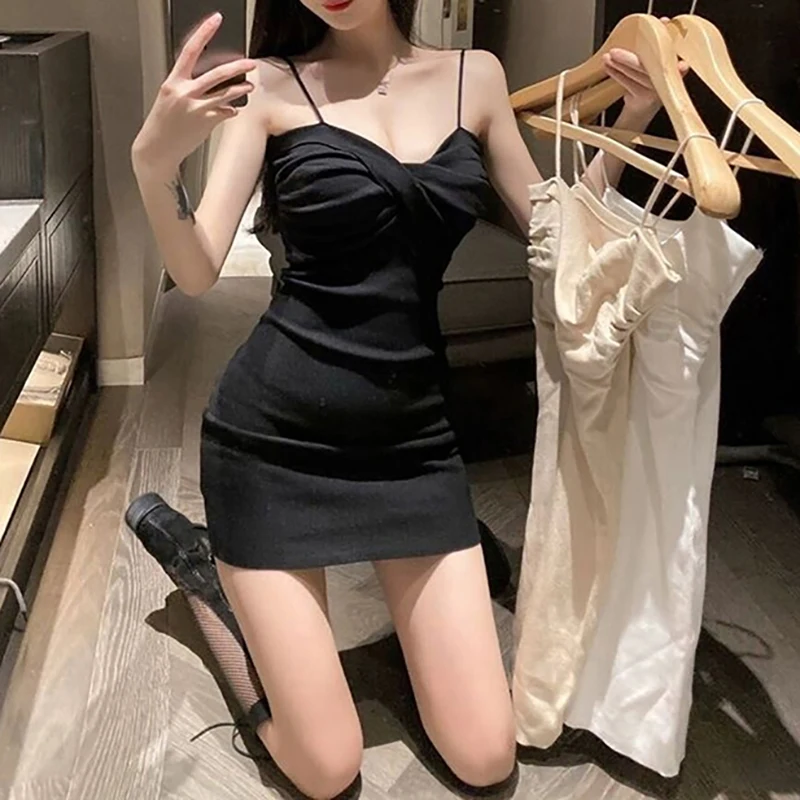 Sexy Knit Lady Women Dress Low-Neck Sleeveless Party Sling Dresses Saghetti Princess Summer Clothes Ruched A-line Summer Beach
Sexy Knit Lady Women Dress Low-Neck Sleeveless Party Sling Dresses Saghetti Princess Summer Clothes Ruched A-line Summer Beach