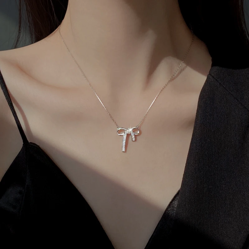 

Valentine's Day Gift Bow Necklace Female 925 Sterling Silver Pendant Summer New Clavicle Chain Senior Sense Neck Accessories