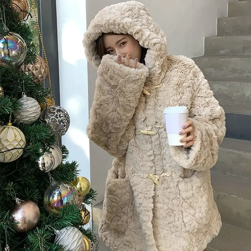 Winter Jackets For Women Imitation Fox Fur Coats Korean Version New Outerwears Faux Hooded C109
Winter Jackets For Women Imitation Fox Fur Coats Korean Version New Outerwears Faux Hooded C109