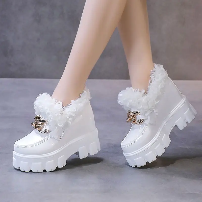 Women Leather Chunky Ankle Boots Chain High Heels Platform Sneakers Winter British Style Woman Walking Trainers Sport Shoes
Women Leather Chunky Ankle Boots Chain High Heels Platform Sneakers Winter British Style Woman Walking Trainers Sport Shoes