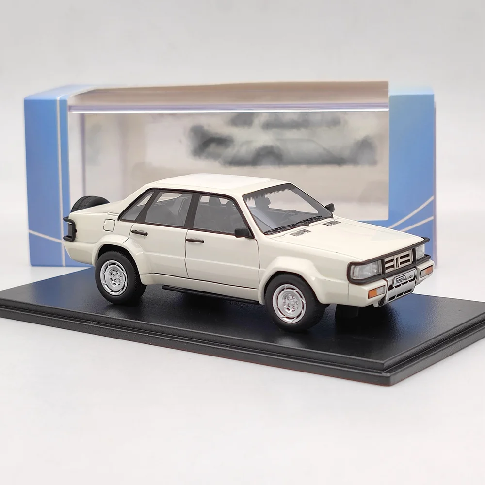 Смола 1:43 Масштаб 80 Quattro 8treser Hunter модифицированная версия модели автомобилей для взрослых Классическая коллекция игрушек сувенир подарки дисплей
Смола 1:43 Масштаб 80 Quattro 8treser Hunter модифицированная версия модели автомобилей для взрослых Классическая коллекция игрушек сувенир подарки дисплей