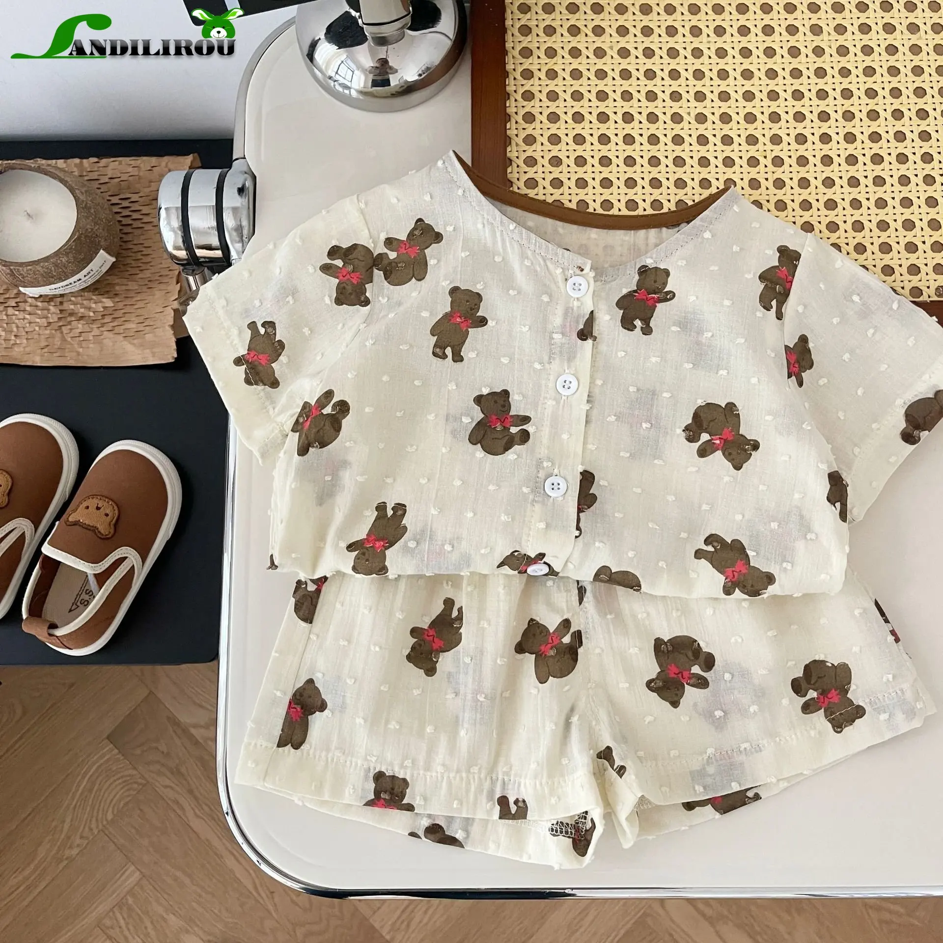 100% Clothing Set 2pcs 아동복 Summer New In Infant Kids Girls Boys Short Sleeve Bear Print Top Shirts + Shorts Children Baby Cotton
100% Clothing Set 2pcs 아동복 Summer New In Infant Kids Girls Boys Short Sleeve Bear Print Top Shirts + Shorts Children Baby Cotton