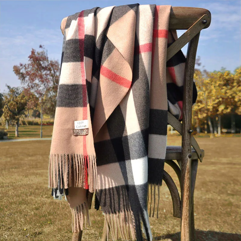 

Checkered Scarf Classic British Cashmere for Autumn and Winter Thickened and Warm Versatile and Versatile Scarf Large Shawl