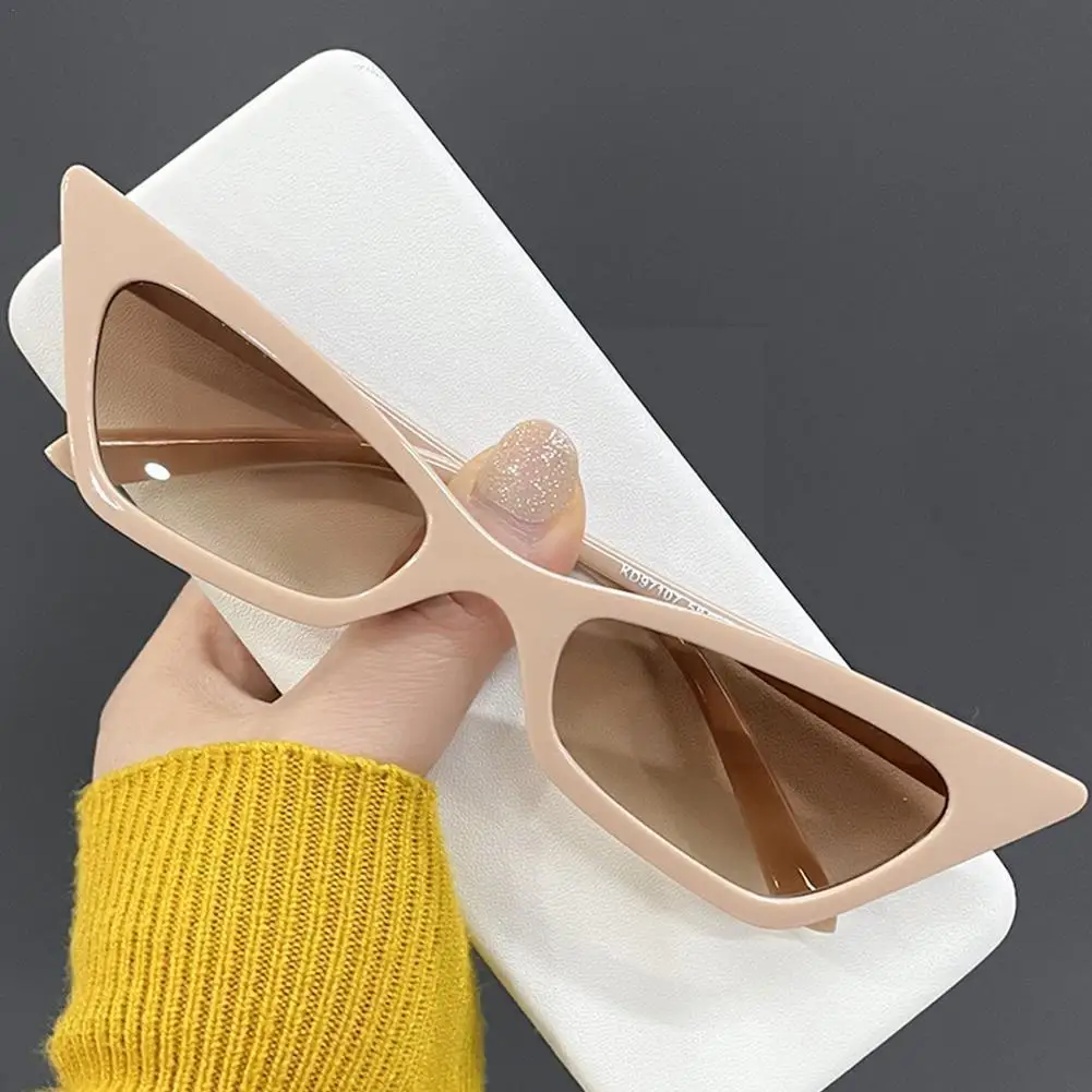 Women Simple Sexy Cat Eye Sunglasses Retro Small Rectangle Streetwear Color Ladies Shades Sun Trend Eyewear Jelly UV400 Glass
Women Simple Sexy Cat Eye Sunglasses Retro Small Rectangle Streetwear Color Ladies Shades Sun Trend Eyewear Jelly UV400 Glass