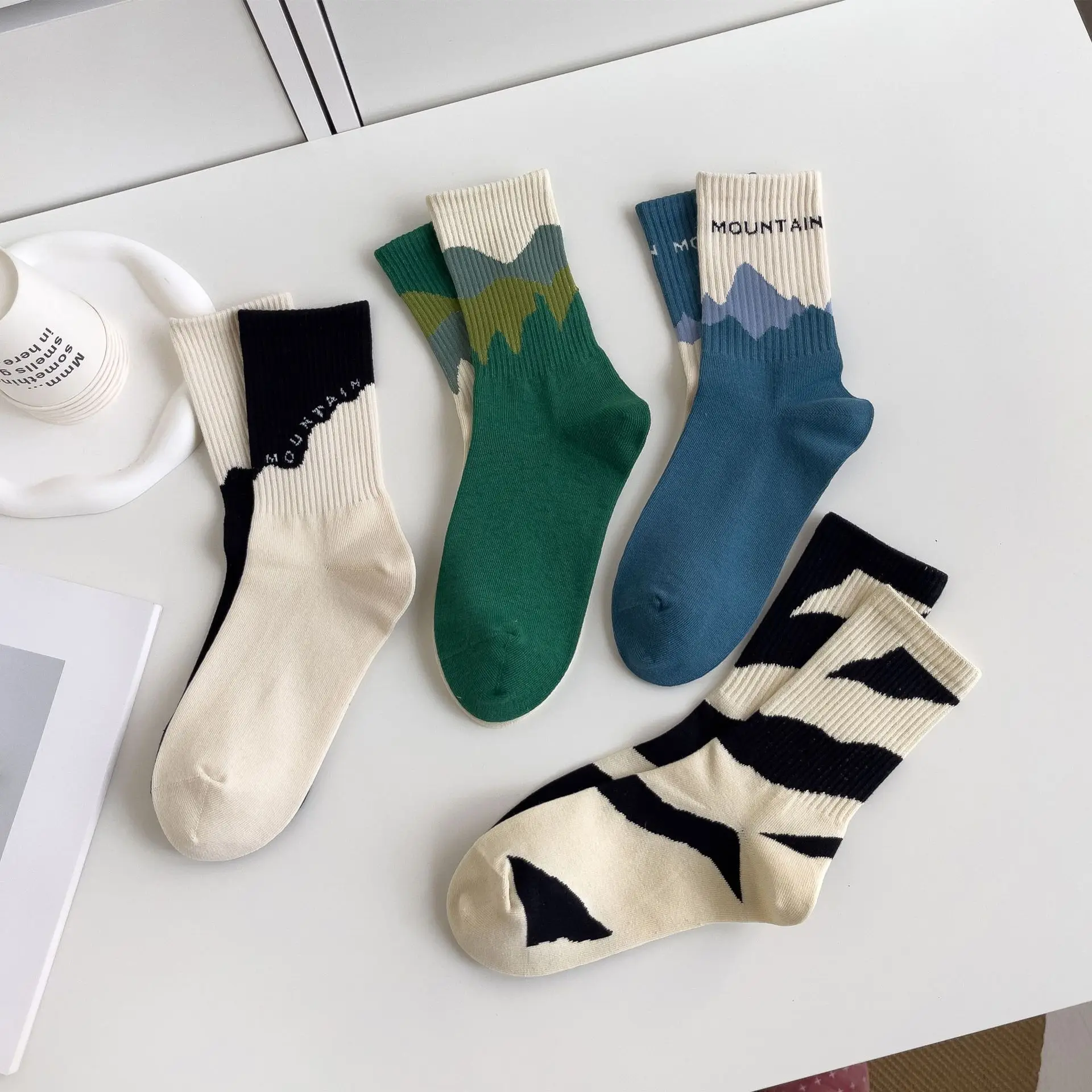 Women Socks Funny Cute Cartoon Fruits Banana Avocado Lemon Egg Cookie Donuts Food Happy Japanese Harajuku skateboard Socks
Women Socks Funny Cute Cartoon Fruits Banana Avocado Lemon Egg Cookie Donuts Food Happy Japanese Harajuku skateboard Socks
