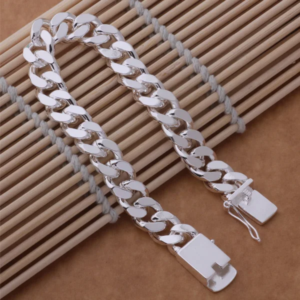 Wholesale Silver Plated Bracelets for Women Lady Fashion Jewelry Luxury Party Link Charm Bracelets GY-AH237
Wholesale Silver Plated Bracelets for Women Lady Fashion Jewelry Luxury Party Link Charm Bracelets GY-AH237