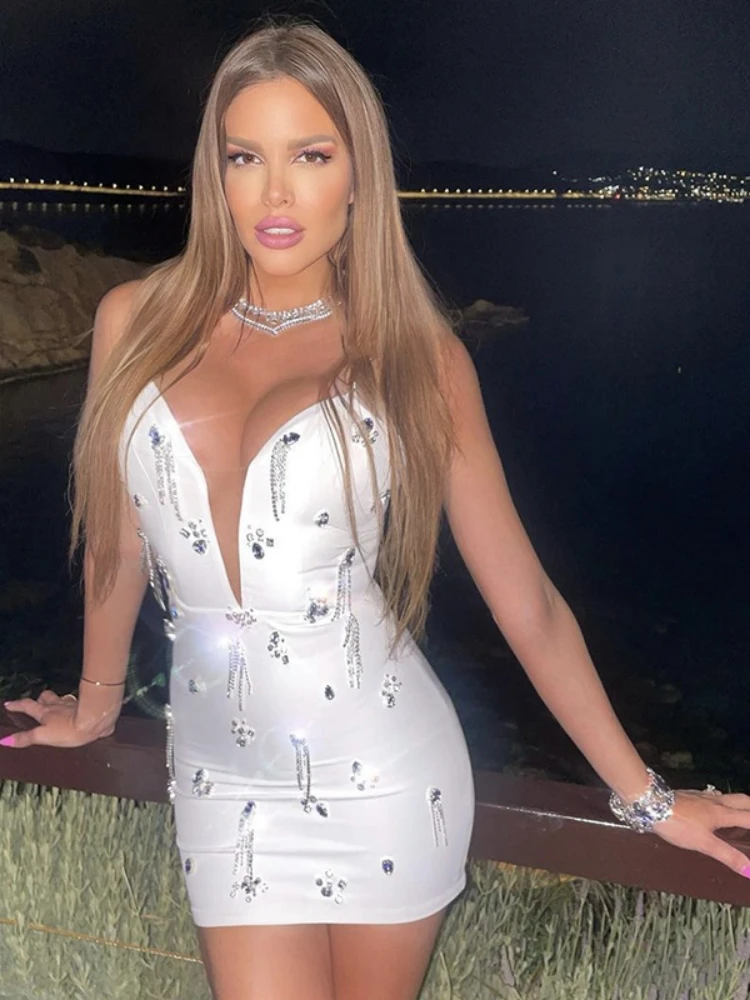 Sexy Spaghetti Strap Beaded Tassel Mini Bandage Dress Women White V Neck Crystal Tassel Bodycon Dress Celebrity Cocktail Party
Sexy Spaghetti Strap Beaded Tassel Mini Bandage Dress Women White V Neck Crystal Tassel Bodycon Dress Celebrity Cocktail Party