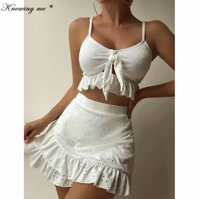 Пляжный костюм из 3 предметов с оборками, женский сексуальный купальник с вырезами, облегающая юбка с запахом, комплект бикини, женская пляжная одежда с бантом, купальные костюмы 
Пляжный костюм из 3 предметов с оборками, женский сексуальный купальник с вырезами, облегающая юбка с запахом, комплект бикини, женская пляжная одежда с бантом, купальные костюмы