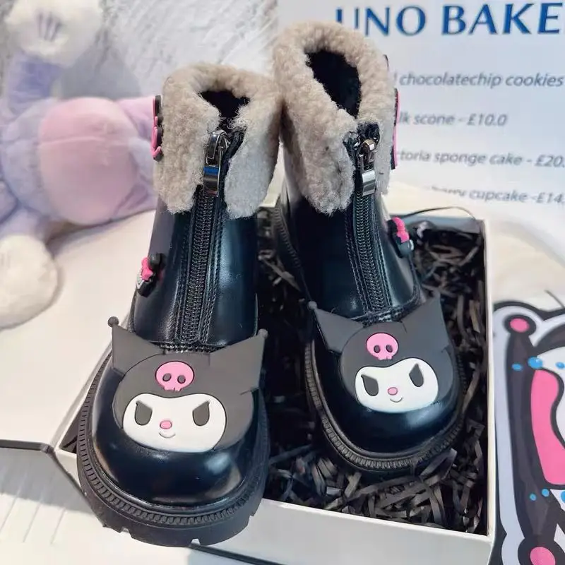 2023 Sanrio Kuromi Girly Heart Kawaii Anime Winter Warm Plush Boot Cute Cartoon Baby Shoes Sweet Lovely Gifts for Kids
2023 Sanrio Kuromi Girly Heart Kawaii Anime Winter Warm Plush Boot Cute Cartoon Baby Shoes Sweet Lovely Gifts for Kids