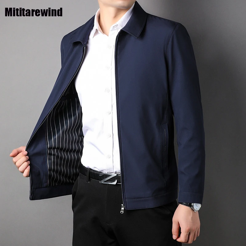 Мужская повседневная приталенная куртка на молнии, с воротником-стойкой
Мужская повседневная приталенная куртка на молнии, с воротником-стойкой