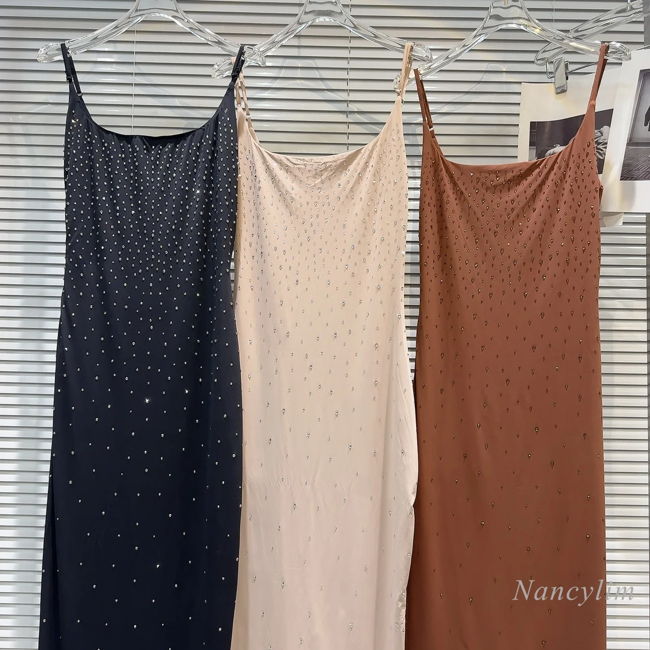 2024 Summer New Elegant Socialite Starry Hot Rhinestone Mesh Slim Fit Long Strap Dress for Women Evening Party Dresses Vestidos
2024 Summer New Elegant Socialite Starry Hot Rhinestone Mesh Slim Fit Long Strap Dress for Women Evening Party Dresses Vestidos