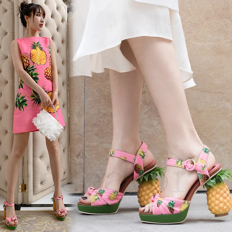 Pineapple Heel Shoes Thick Soles Water Platform Printing Ultra-High Heels External Wear New and Sweet Large Size Women's Sandals
Pineapple Heel Shoes Thick Soles Water Platform Printing Ultra-High Heels External Wear New and Sweet Large Size Women's Sandals