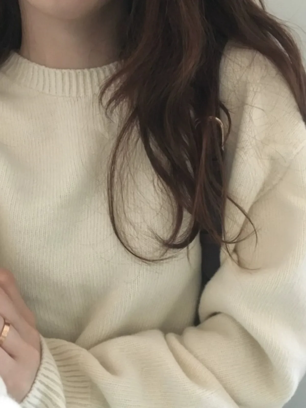 Autumn and Winter New Cashmere Sweater Women's Round Neck Loose Pullover Lazy Wind Sweater Wearing Wool Knit Bottom
Autumn and Winter New Cashmere Sweater Women's Round Neck Loose Pullover Lazy Wind Sweater Wearing Wool Knit Bottom