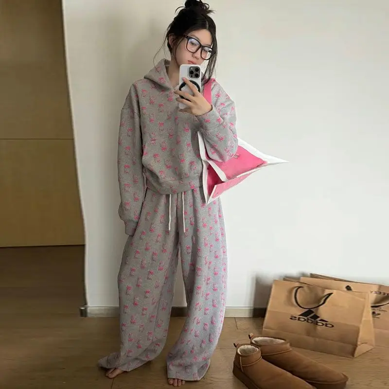 New Hello Kitty Sanrio Kawaii Anime Sports Casual Suit Hooded Hoodie Cute Cartoon Salt-Tied High-Waisted Straight Pants Gift Toy
New Hello Kitty Sanrio Kawaii Anime Sports Casual Suit Hooded Hoodie Cute Cartoon Salt-Tied High-Waisted Straight Pants Gift Toy