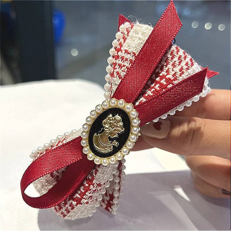 Fashion New Unique Hair Accessories Beauty Head Banana Clip with Bow Tie for Women Gorgeous Look Back Spoon Ponytail Perfect 
Fashion New Unique Hair Accessories Beauty Head Banana Clip with Bow Tie for Women Gorgeous Look Back Spoon Ponytail Perfect