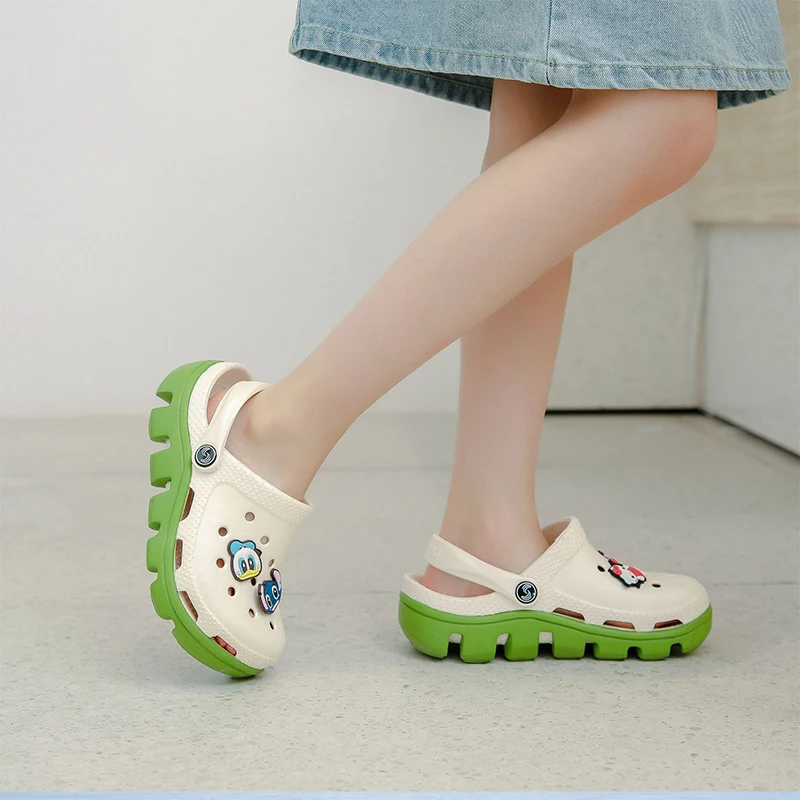 Summer Hole Shoes Girls Boys Fashion Outdoor Sandals Baby Children Soft Bottom Non-Slip Beach Garden Slippers EVA Baotou Clogs
Summer Hole Shoes Girls Boys Fashion Outdoor Sandals Baby Children Soft Bottom Non-Slip Beach Garden Slippers EVA Baotou Clogs