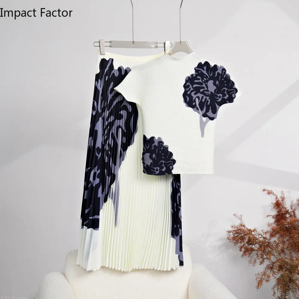 Женский винтажный комплект из двух предметов, приталенная одежда с плиссированным платьем и футболкой с коротким рукавом в японском стиле и Длинное свободное платье, новинка 2024
Женский винтажный комплект из двух предметов, приталенная одежда с плиссированным платьем и футболкой с коротким рукавом в японском стиле и Длинное свободное платье, новинка 2024