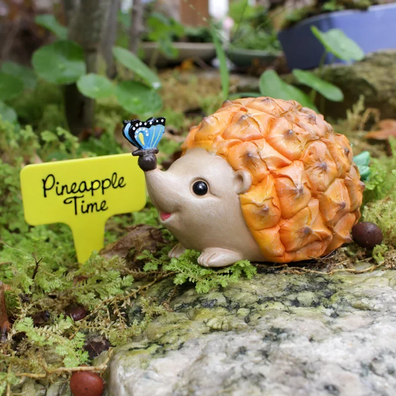 Creative Cartoon Small Hedgehog Pineapple Decorative Figurines Potted Garden Decoration Resin Crafts Animal Landscape Ornaments
Creative Cartoon Small Hedgehog Pineapple Decorative Figurines Potted Garden Decoration Resin Crafts Animal Landscape Ornaments
