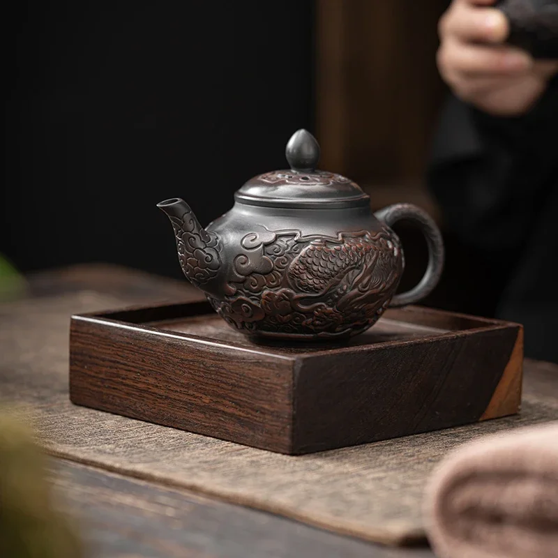 

Retro Purple Pottery Teapot Ceramic Hand Carving Kettle Pot Kung Fu Tea Set Pure Handmade Teapot Teapot for Tea Puer Tea