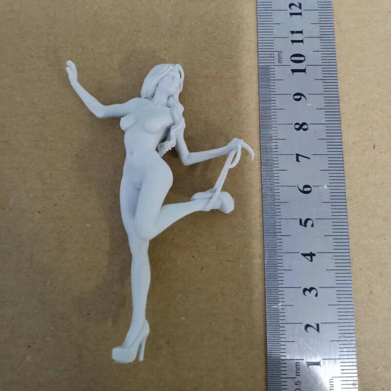 

Dance Girl Full Resin Figure 1/24 Scale 75mm Assemble Miniatures Model Unassembled and Unpainted Toys Garage Kit