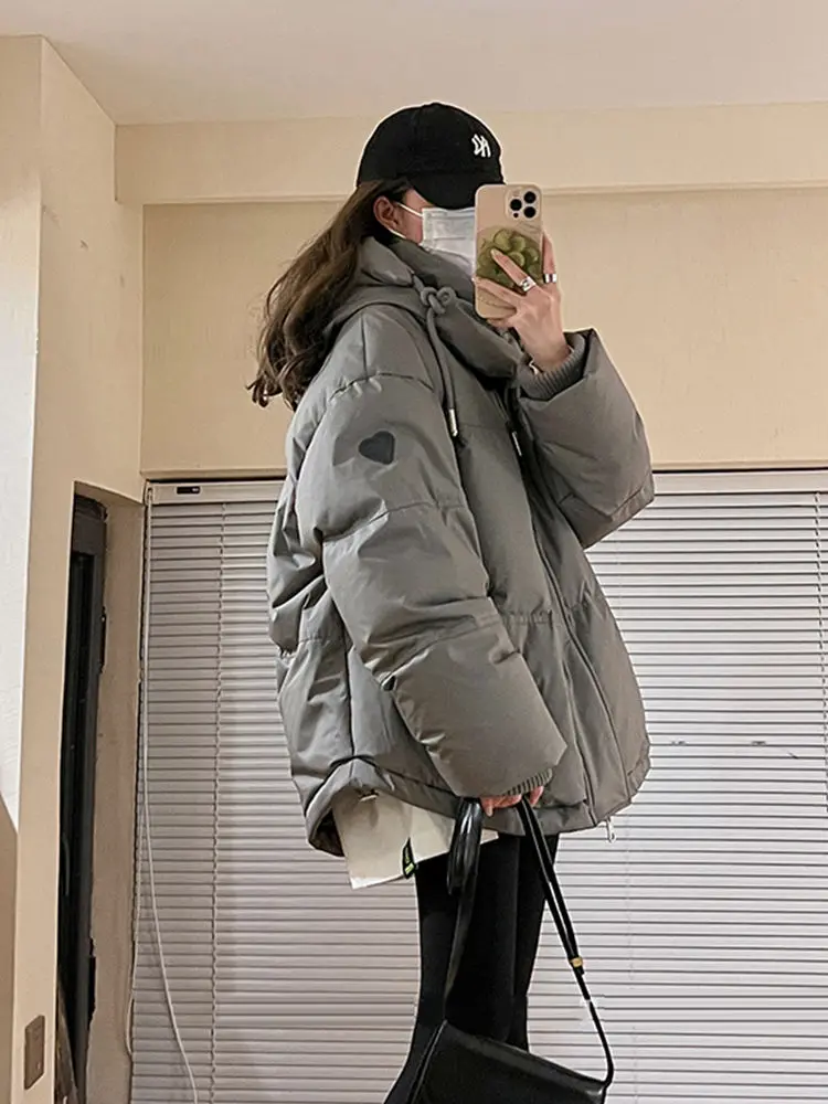 Черная Свободная куртка-пуховик, Женская куртка, зимняя мода 2023, толстые теплые парки с капюшоном, женское серое пальто, пальто для женщин
Черная Свободная куртка-пуховик, Женская куртка, зимняя мода 2023, толстые теплые парки с капюшоном, женское серое пальто, пальто для женщин