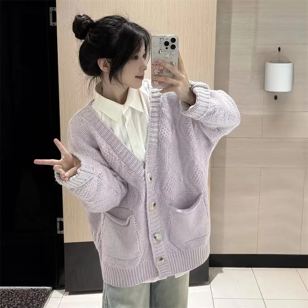 Purple knitted cardigan sweater, college style sweet knitted sweater for women's autumn winter new long sleeved V-neck sweater Purple knitted cardigan sweater, college style sweet knitted sweater for women's autumn winter new long sleeved V-neck sweater