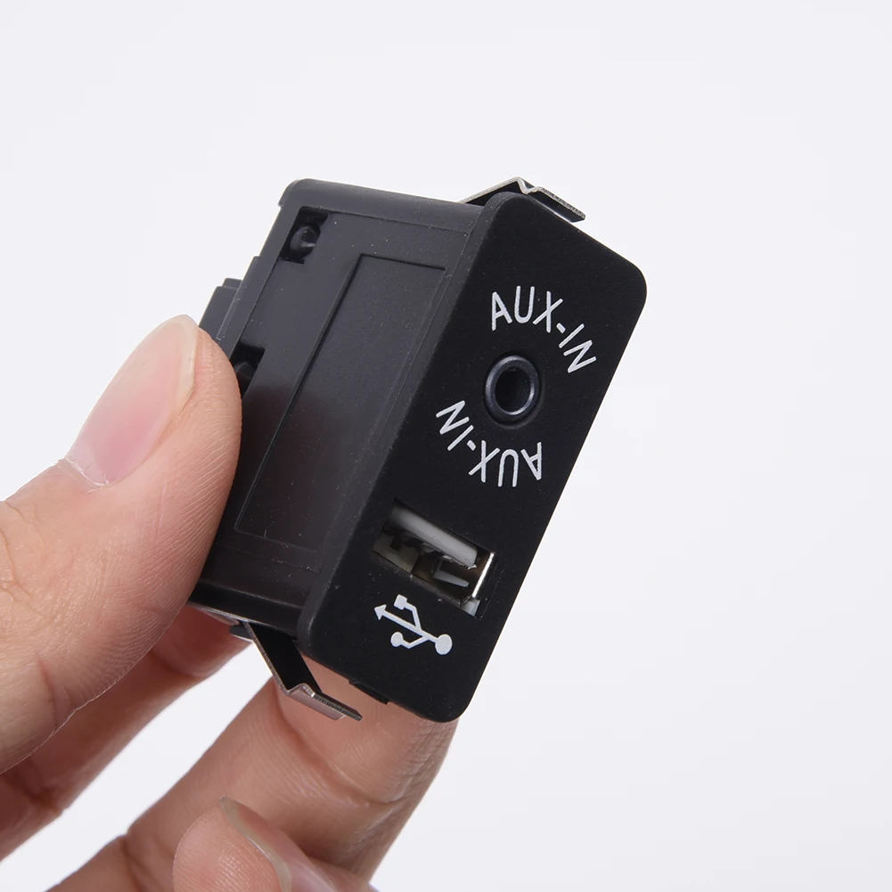 For MINI R56 Input Socket Switch For MINI Cabrio R57 1PC AUX For BMW E81 E87 E90 F10 F12 E70 E82 F10 Black High quality
For MINI R56 Input Socket Switch For MINI Cabrio R57 1PC AUX For BMW E81 E87 E90 F10 F12 E70 E82 F10 Black High quality