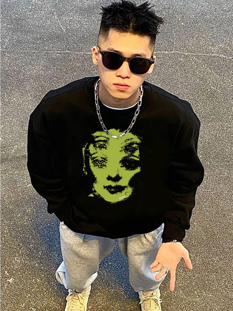 2023 Autumn and Winter New Trend Men and Women Hip Hop Personalized Print Korean Street Couple Harajuku Retro Casual Top y2k
2023 Autumn and Winter New Trend Men and Women Hip Hop Personalized Print Korean Street Couple Harajuku Retro Casual Top y2k