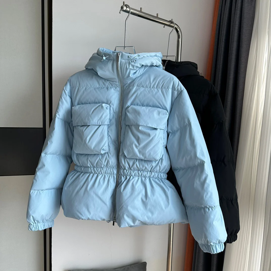 202323 осенне-зимняя короткая пуховая куртка с капюшоном и большими карманами лучшая версия season9.17
202323 осенне-зимняя короткая пуховая куртка с капюшоном и большими карманами лучшая версия season9.17