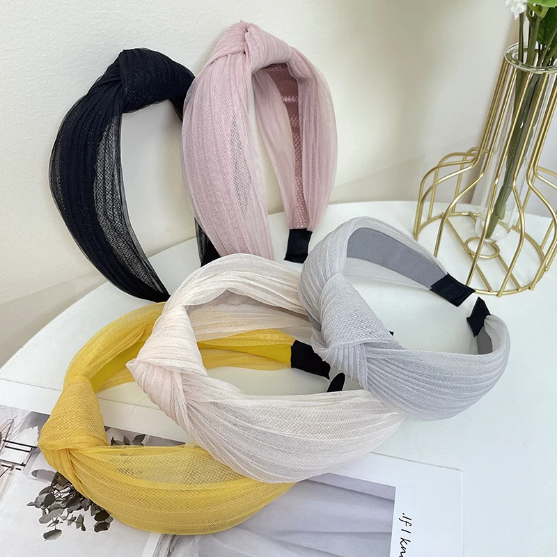 Fashion Pleated Gauze with Middle Knot Twisted Knot Wide Edge Hair Band Minimalist and advanced feeling Women's Hair Accessories
Fashion Pleated Gauze with Middle Knot Twisted Knot Wide Edge Hair Band Minimalist and advanced feeling Women's Hair Accessories
