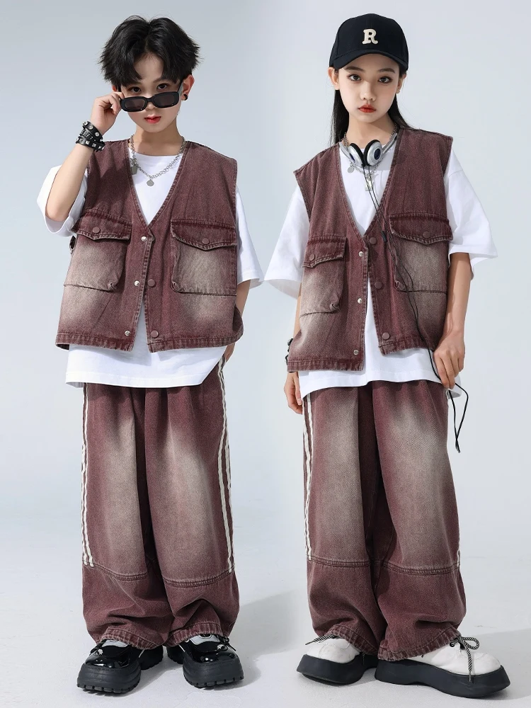 

2024 Kids Hip Hop Dance Costume Brown Denim Vest Pants White T Shirt Summer Boys Drum Show Outfits Girls Jazz Dance Wear BL12899