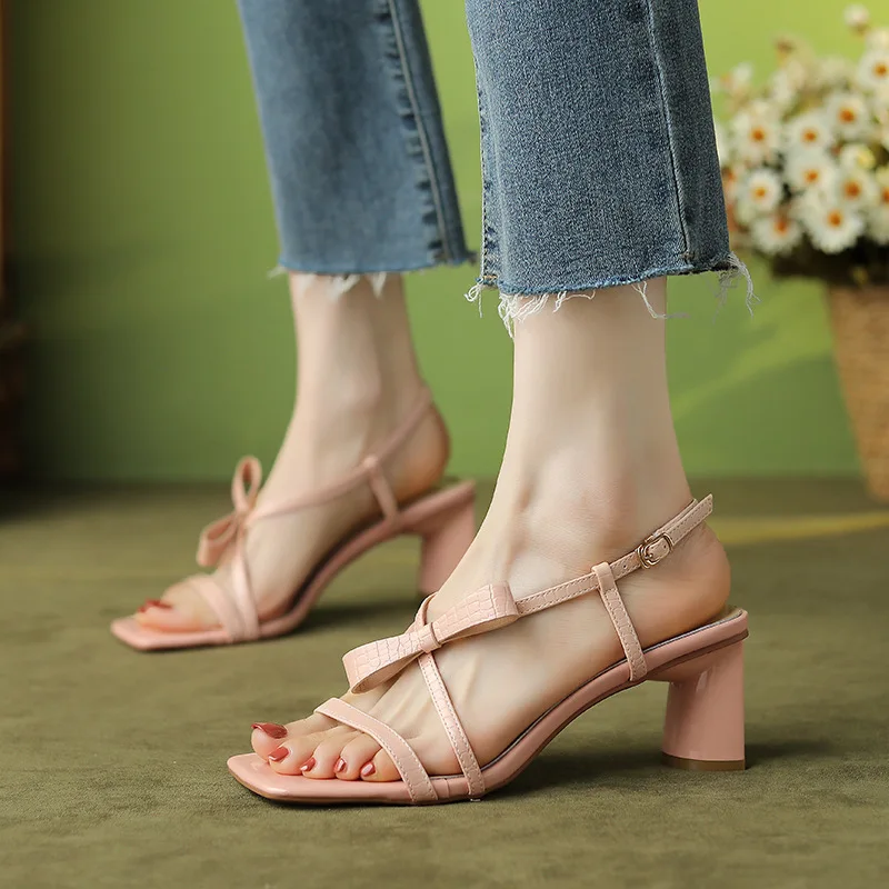 Size 34-39 Bow 6cm High Heel Open Toe Sandals Women Pink Heels Women Summer Shoes
Size 34-39 Bow 6cm High Heel Open Toe Sandals Women Pink Heels Women Summer Shoes