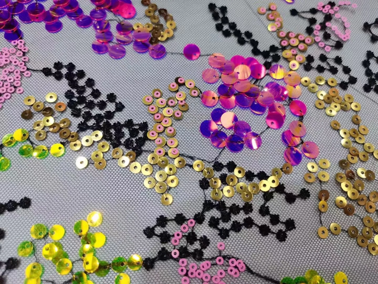 Purple Gold Sequins African Mesh Lace Fabric 2024 Nigerian Lace 5 Yards French Embroidery Lace Fabric For Party Wedding Dress
Purple Gold Sequins African Mesh Lace Fabric 2024 Nigerian Lace 5 Yards French Embroidery Lace Fabric For Party Wedding Dress
