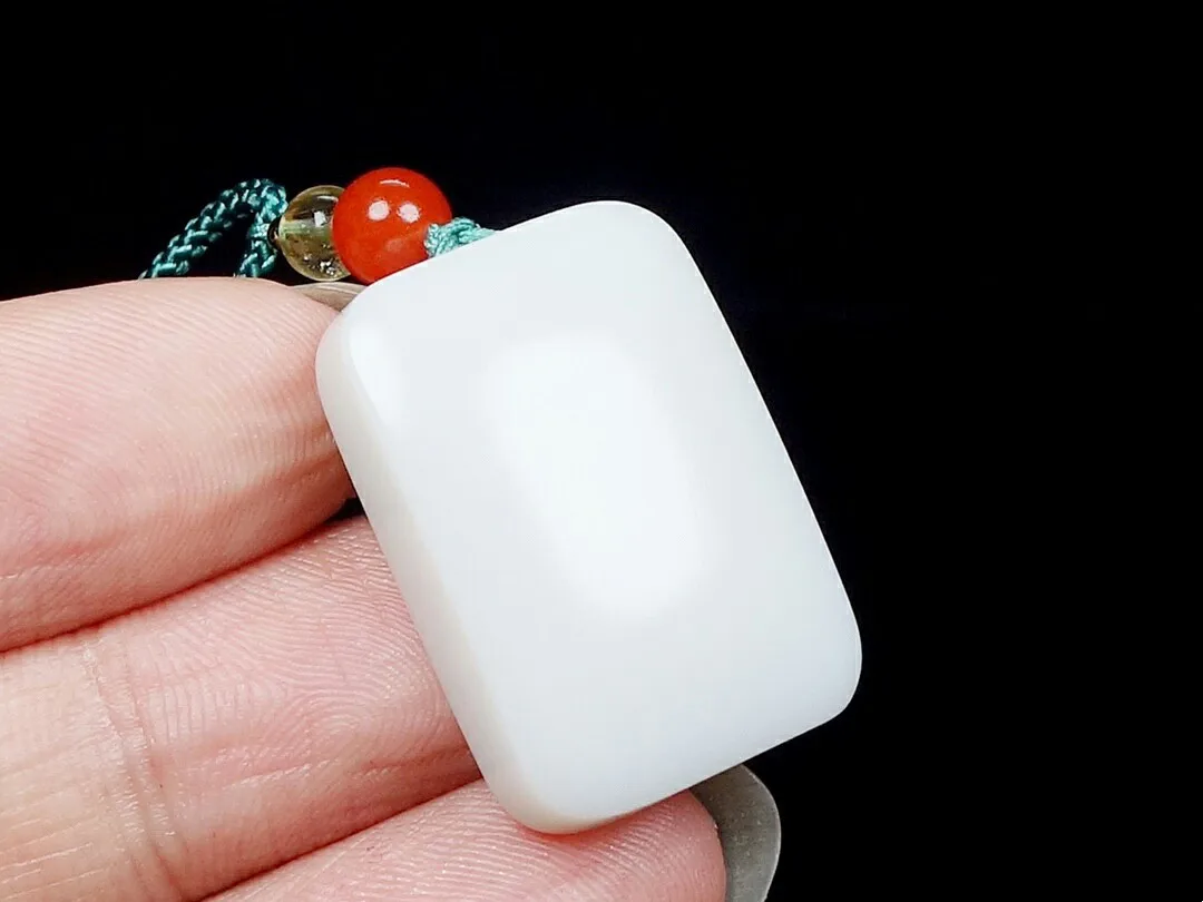 Boutique Real Natural Golden Silk Jade Pendant Exquisite Elegant Necklace Jewelry Accessory Gift Lucky Stone
Boutique Real Natural Golden Silk Jade Pendant Exquisite Elegant Necklace Jewelry Accessory Gift Lucky Stone