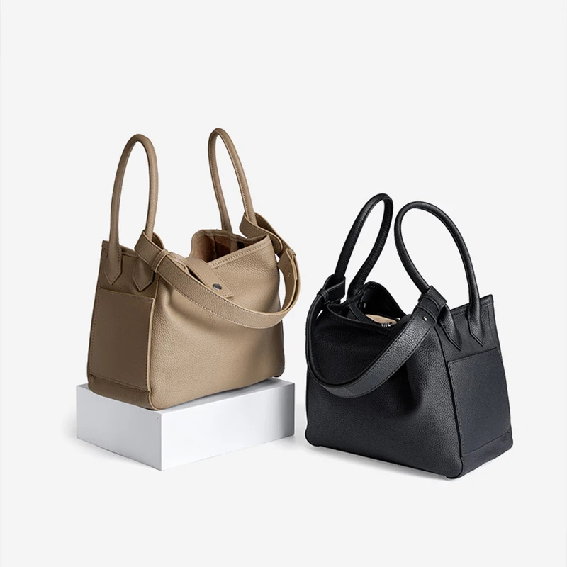 Luxury Original Brand Trapeze Bag For Lady Master Quality Cowhide Leather Bucket Bag Women‘s Satchel Bag for Charming Gift
Luxury Original Brand Trapeze Bag For Lady Master Quality Cowhide Leather Bucket Bag Women‘s Satchel Bag for Charming Gift