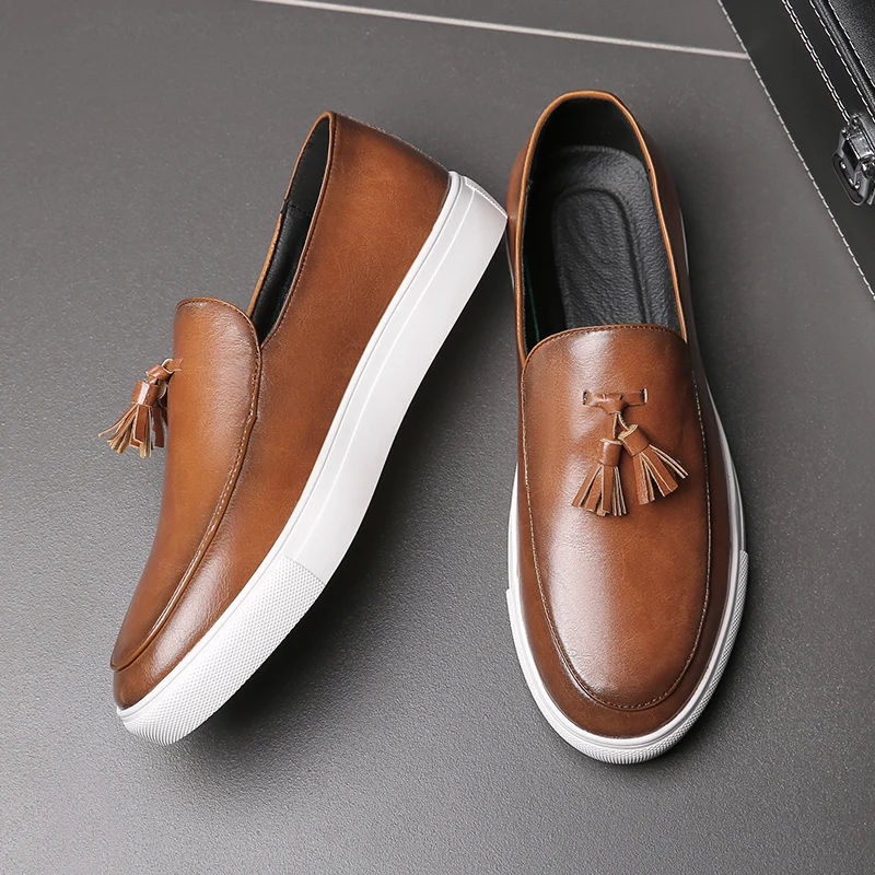 Tassel Leather Casual Shoes Sports Comfortable Mens Slip on Skateboard Shoe Male Outdoor Walking Platform Sneakers Flats Loafers
Tassel Leather Casual Shoes Sports Comfortable Mens Slip on Skateboard Shoe Male Outdoor Walking Platform Sneakers Flats Loafers
