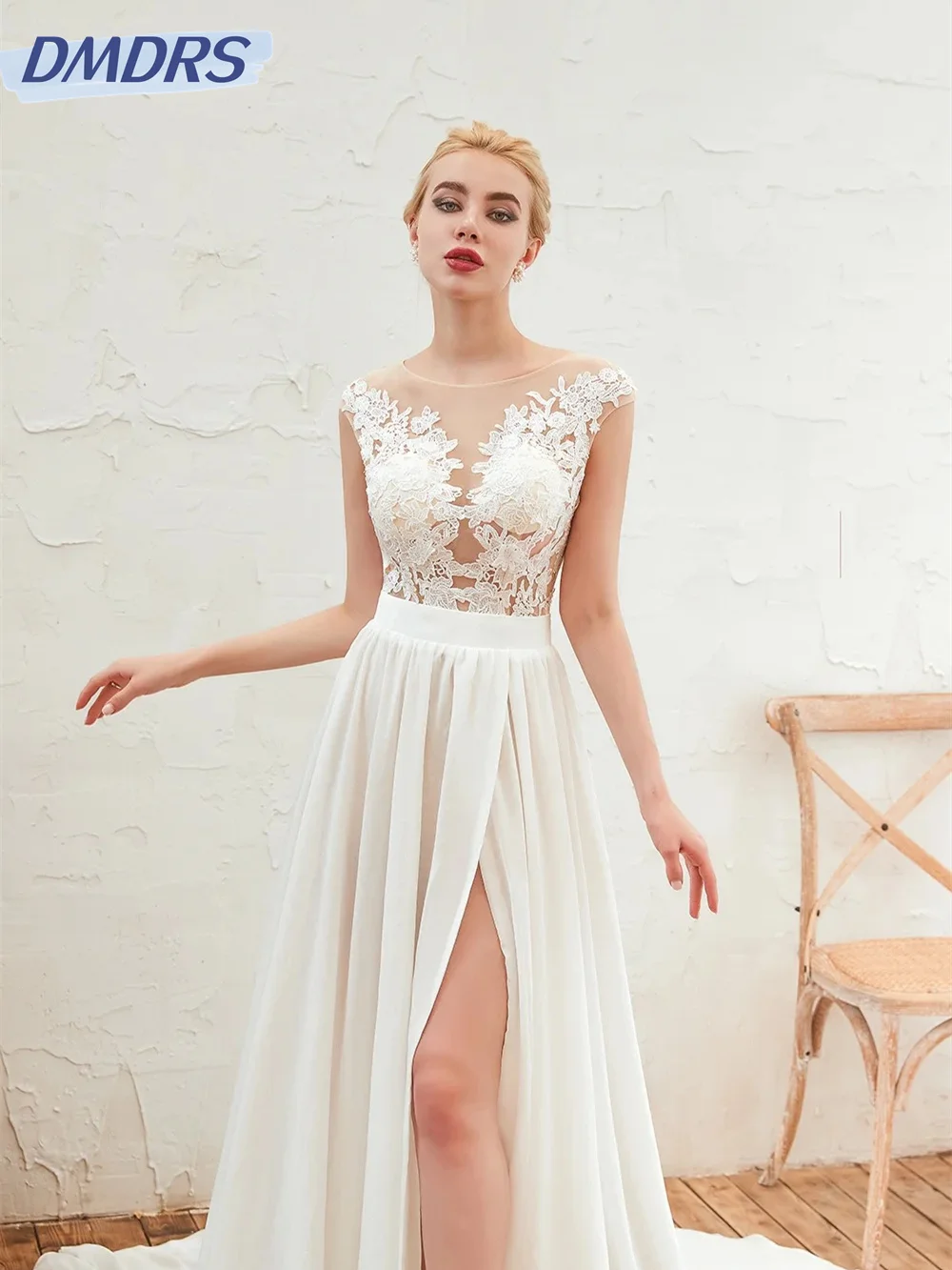 Sexy Sleeveless Bridal Dresses 2024 Glamorous Deep V-Neck Wedding Dress Romantic A-Line Floor-length Dress Vestidos De Novia
Sexy Sleeveless Bridal Dresses 2024 Glamorous Deep V-Neck Wedding Dress Romantic A-Line Floor-length Dress Vestidos De Novia