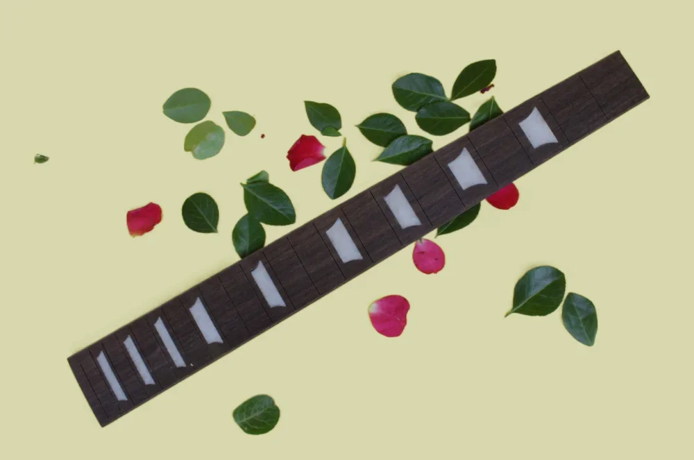 Electric Guitar Fretboard with Flower Pot Pattern for 24 Fret Guitar Neck 25.5 Inch Rosewood Replacement Fingerboard DIY
Electric Guitar Fretboard with Flower Pot Pattern for 24 Fret Guitar Neck 25.5 Inch Rosewood Replacement Fingerboard DIY