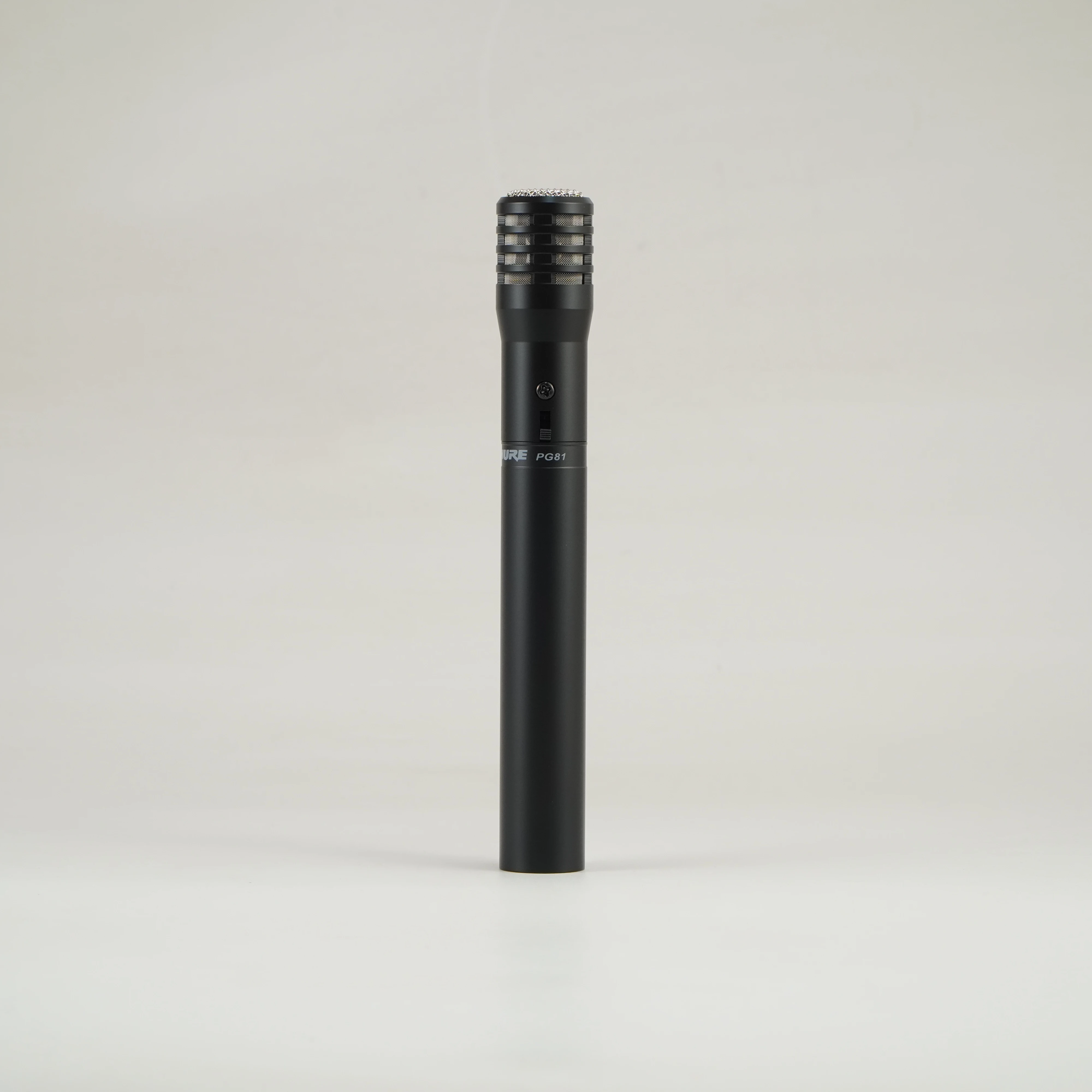 Grade A PG81 pg81 heart-shaped dynamic vocal condenser microphone, suitable for acoustic string guitar instruments
Grade A PG81 pg81 heart-shaped dynamic vocal condenser microphone, suitable for acoustic string guitar instruments