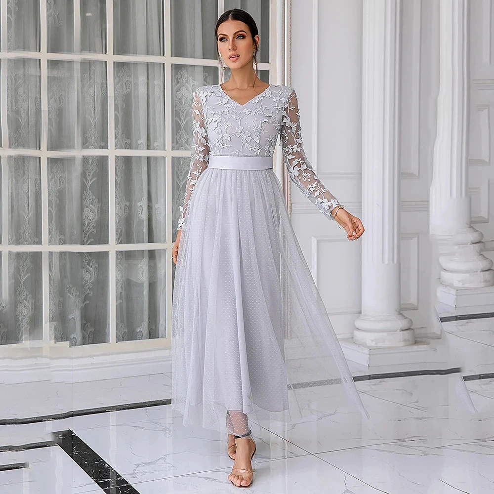 2023 Mother Of Bride Dresses Lace Appliques Full Sleeves Mom Gowns Simple V-Neck A-Line Tulle Wedding Party Dress فستان سه
2023 Mother Of Bride Dresses Lace Appliques Full Sleeves Mom Gowns Simple V-Neck A-Line Tulle Wedding Party Dress فستان سه