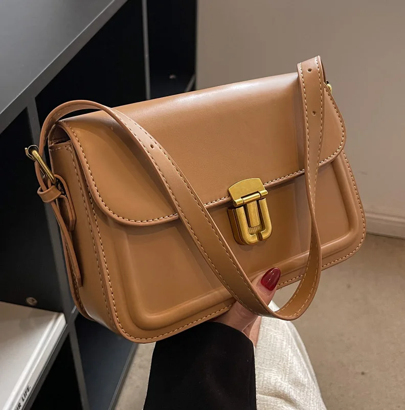 Fashion Women Shoulder Bag Vintage Brown Metal Buckle Shoulder Bags French Simple Crossbody Small Square Buckle Messenger Bags
Fashion Women Shoulder Bag Vintage Brown Metal Buckle Shoulder Bags French Simple Crossbody Small Square Buckle Messenger Bags