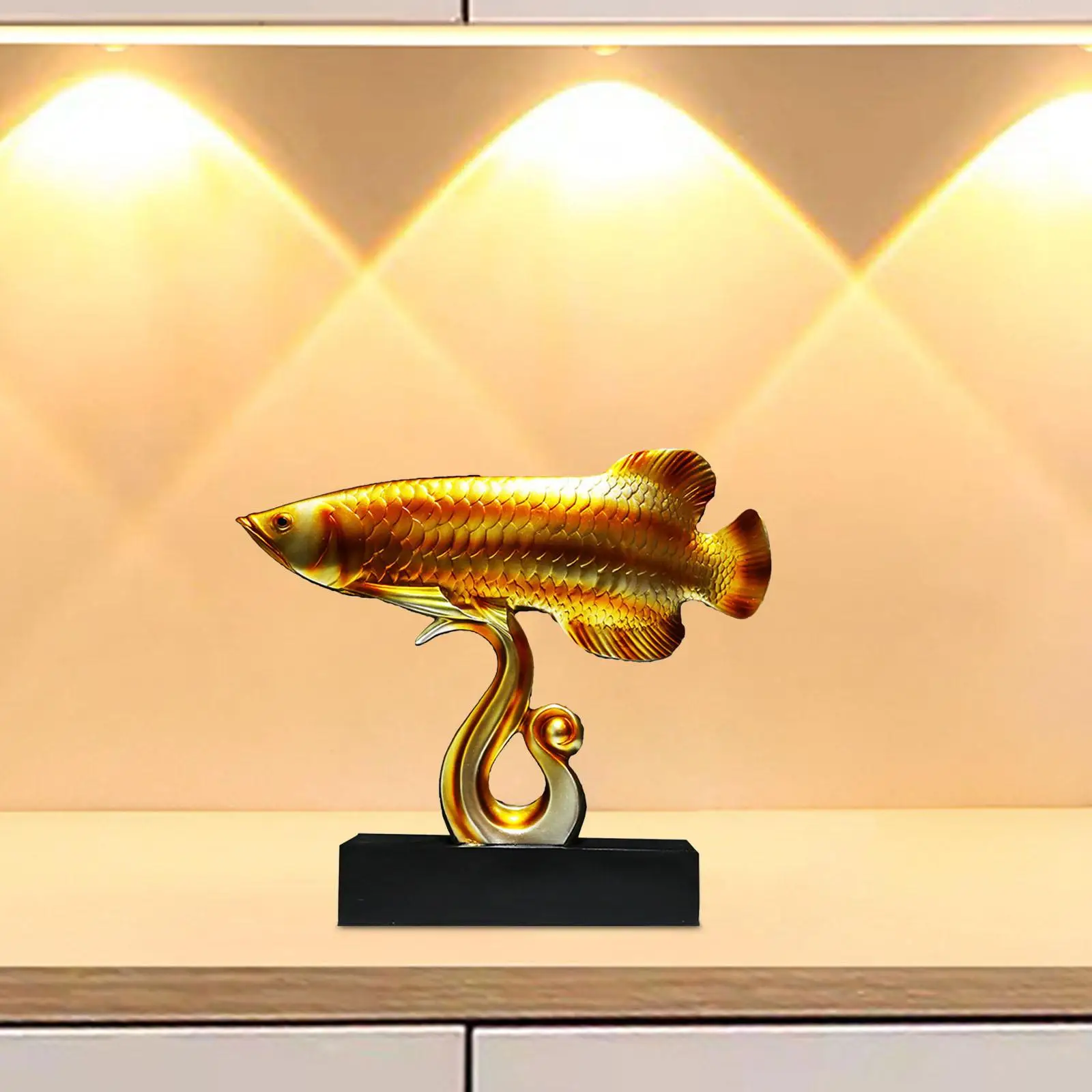 

Fish Statue Fish Ornament Modern Creative Housewarming Gift Goldfish Figurine Fish Sculpture for Bookcase Office Home Bedroom