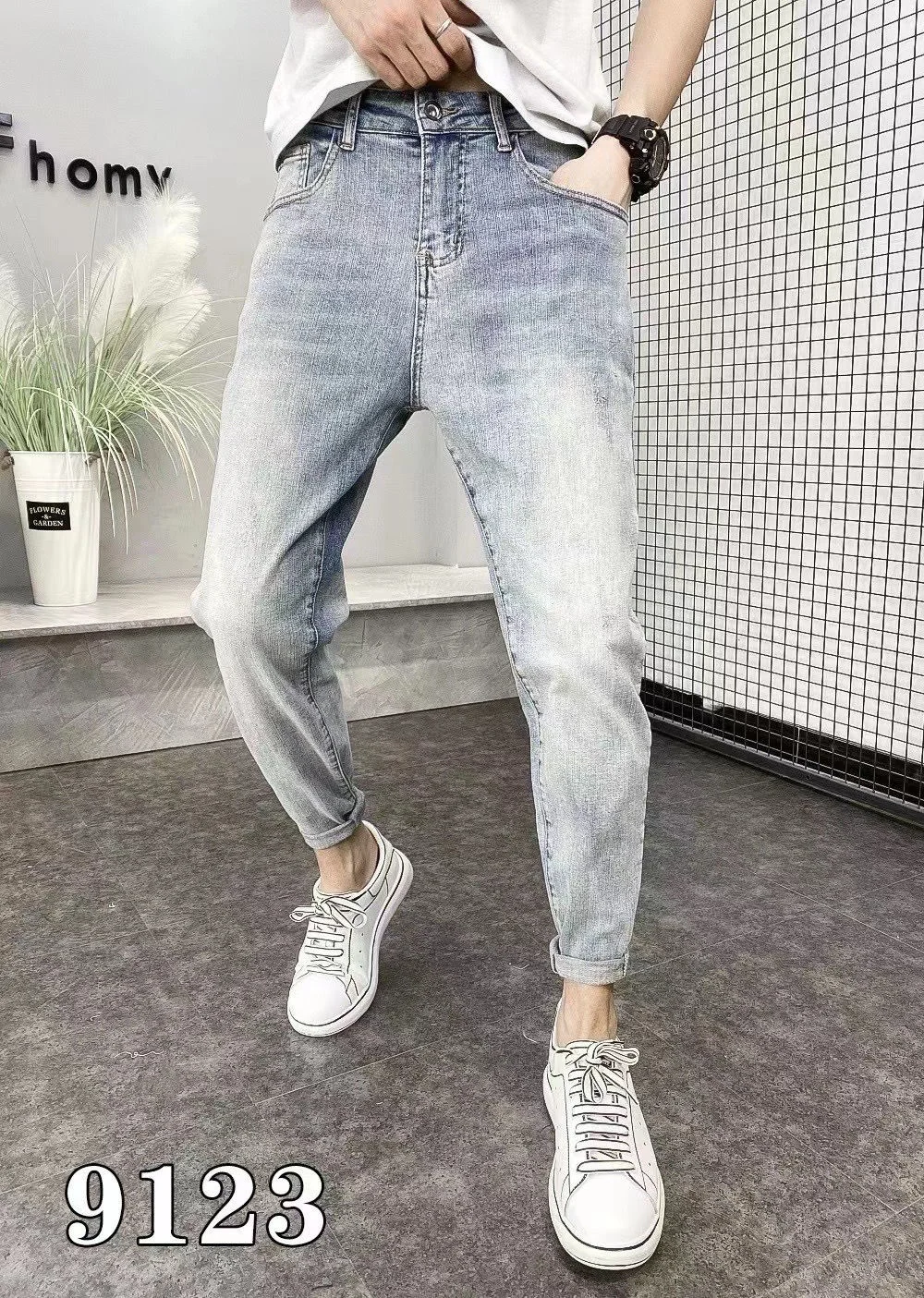 Fashion zc474 Men's Jeans 2022 Runway Luxury European Design party style Men's Clothing
Fashion zc474 Men's Jeans 2022 Runway Luxury European Design party style Men's Clothing