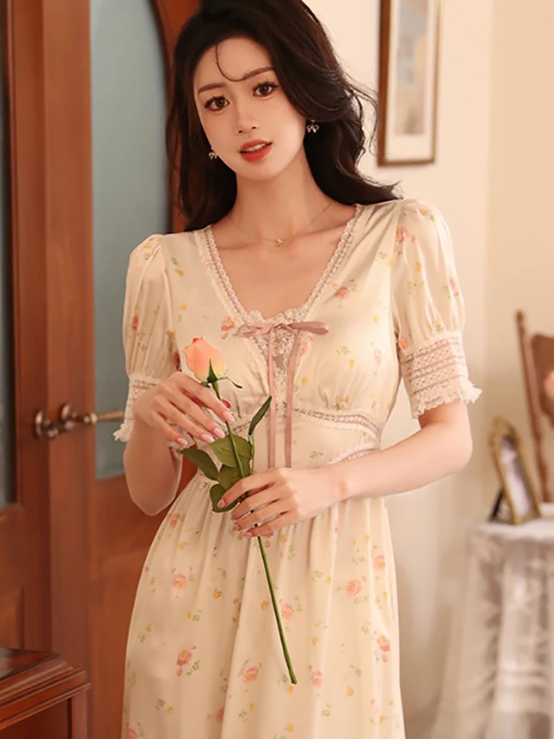 Women French Victorian Vintage Princess Nightdress Summer Flower Print Pajamas Silk Short Sleeve V-Neck Nightgowns Sleepwear
Women French Victorian Vintage Princess Nightdress Summer Flower Print Pajamas Silk Short Sleeve V-Neck Nightgowns Sleepwear