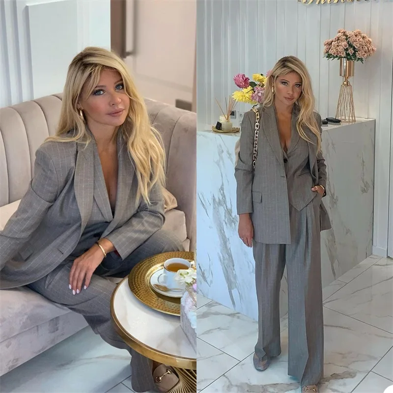 Grey Pinstripes Women Suits Sets Custom Made 3 Pcs Blazer+Vest+Pants Formal Office Lady Wear Party Prom Dress
Grey Pinstripes Women Suits Sets Custom Made 3 Pcs Blazer+Vest+Pants Formal Office Lady Wear Party Prom Dress