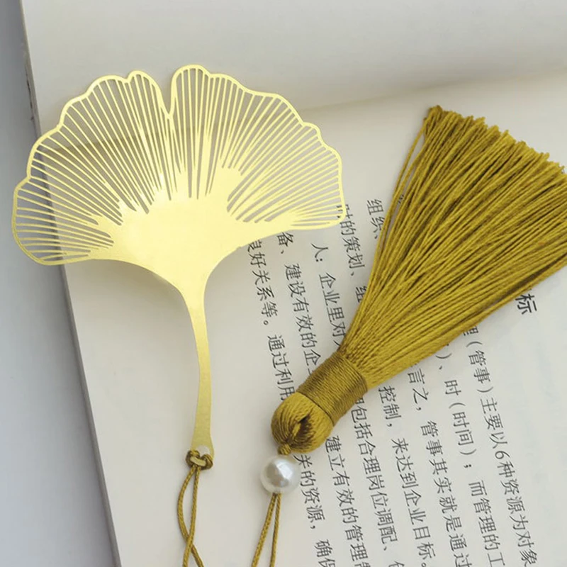 

Chinese Style Retro Leaves Hollowed-Out Veins Bookmarks Maple Apricot Fringed With Tassel Reading Mark Book Clip School Supplies