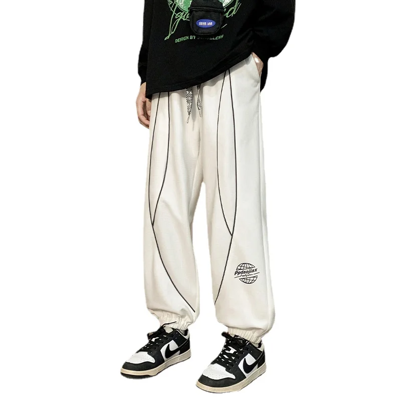 Men's Loose Plus Size Casual Sweatpants Fashion Leisure Male Pants Reflective Stripe Decor
Men's Loose Plus Size Casual Sweatpants Fashion Leisure Male Pants Reflective Stripe Decor