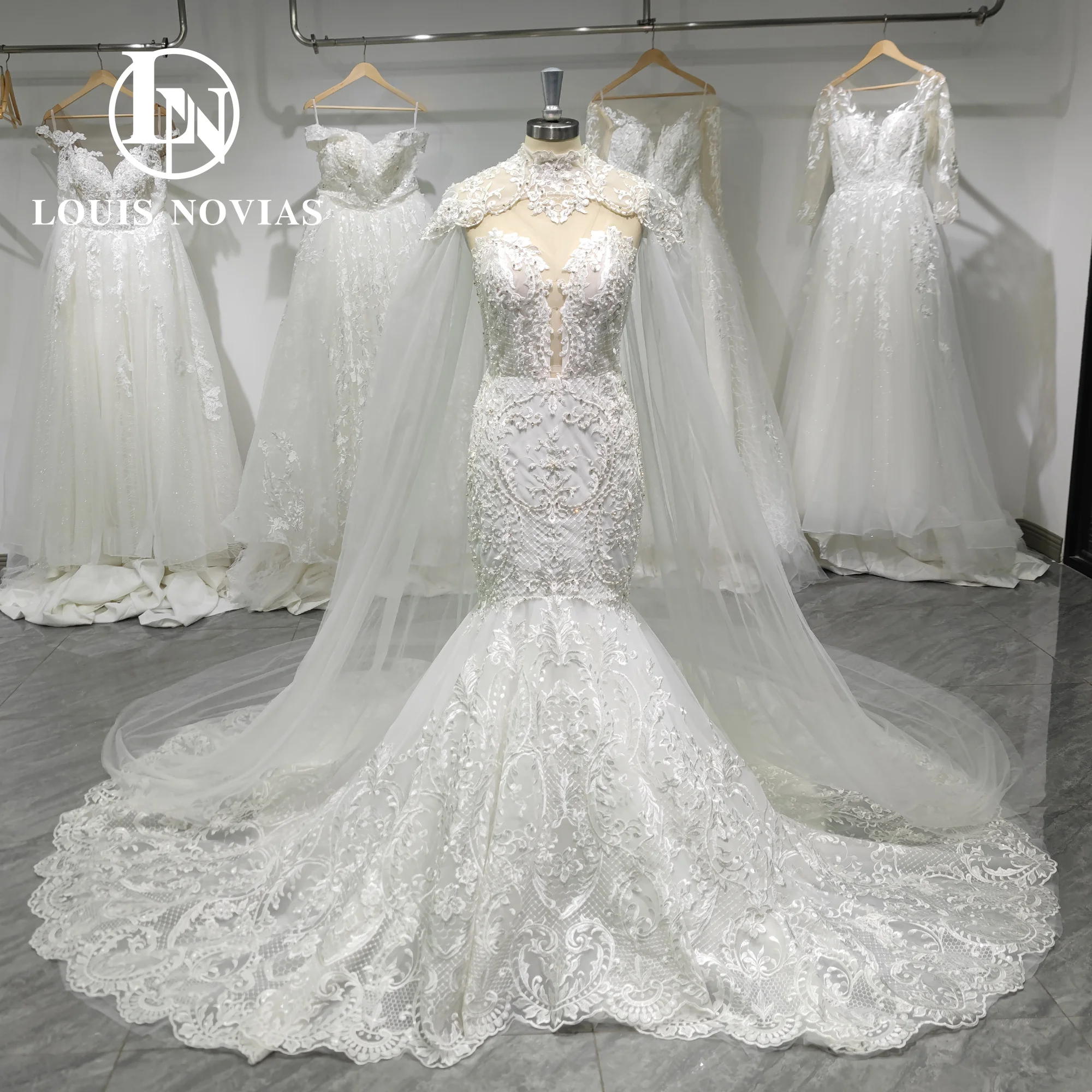 

LOUIS NOVIAS Mermaid Wedding Dress 2023 Backless Sweetheart Beading CRYSTAL With Shawl Appliques Wedding Gown Vestidos De Novia